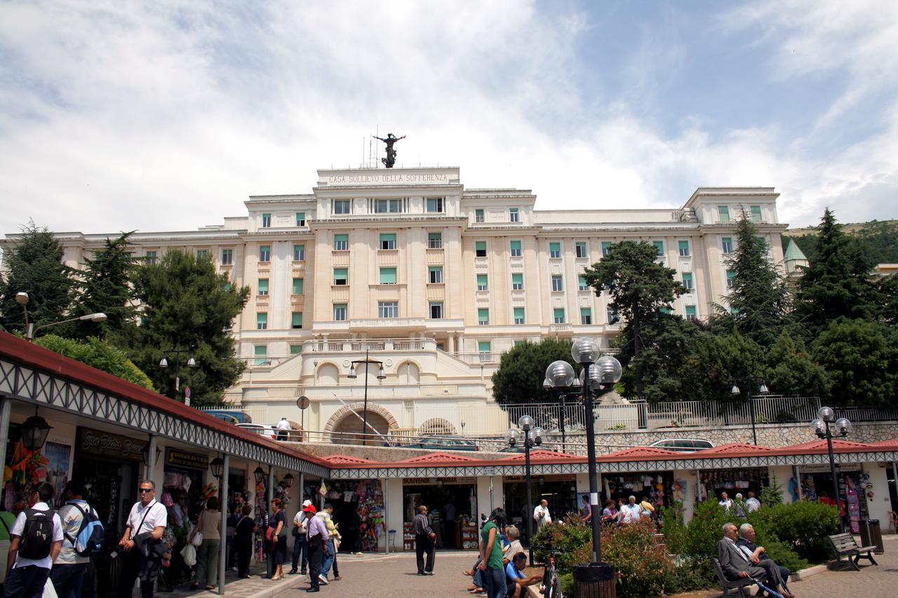 Hotel Dei Cappuccini San Giovanni Rotondo Bagian luar foto